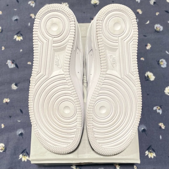 Women’s Air Force 1 ‘07 - Picture 6 of 6